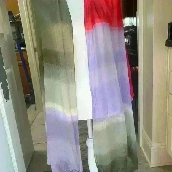 Lands End ladies scarf NWT beautiful colors! Can wear many ways. - Picture 3 of 14